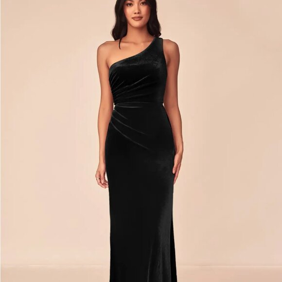 Azazie Black Mermaid One Shoulder Pleated Velvet Dress - Picture 1 of 4